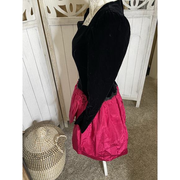 Vintage 80s Scott McClintock Black Velvet Pink Drop Waist Dress Sz 4 Goth - Picture 3 of 11